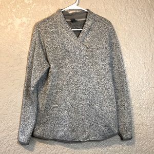 Eddie Bauer v-neck sweater